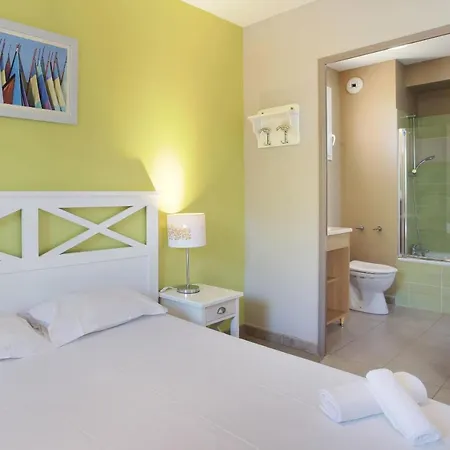 Aparthotel Odalys Les Oceanides 3*