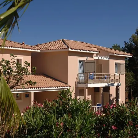 Aparthotel Odalys Les Oceanides 3*